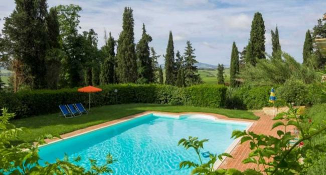 Kmečka hiša z bazenom v Toskani
